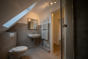 Badezimmer DG