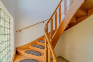 Treppenaufgang EG zu 1OG