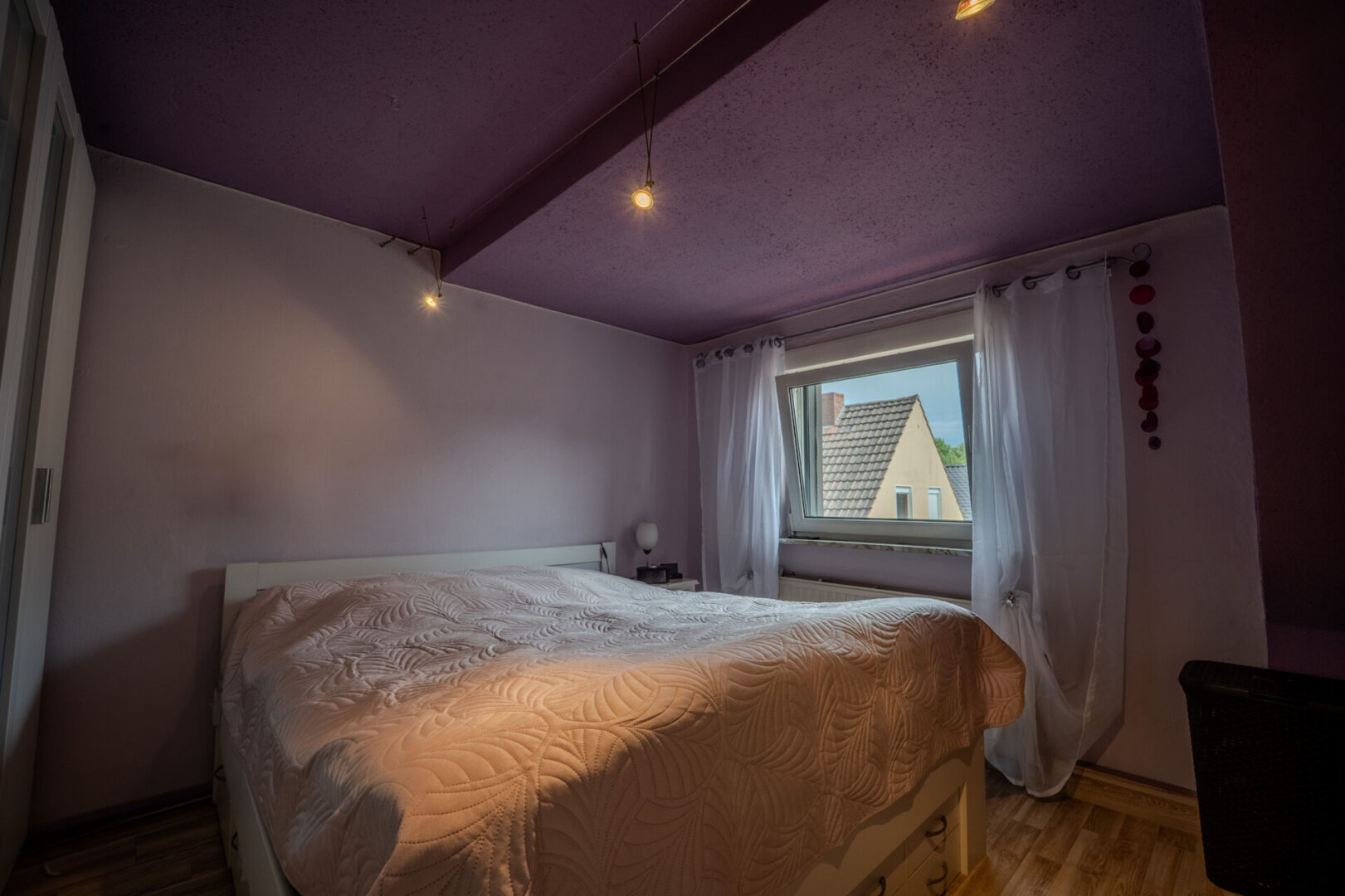 Schlafzimmer DG