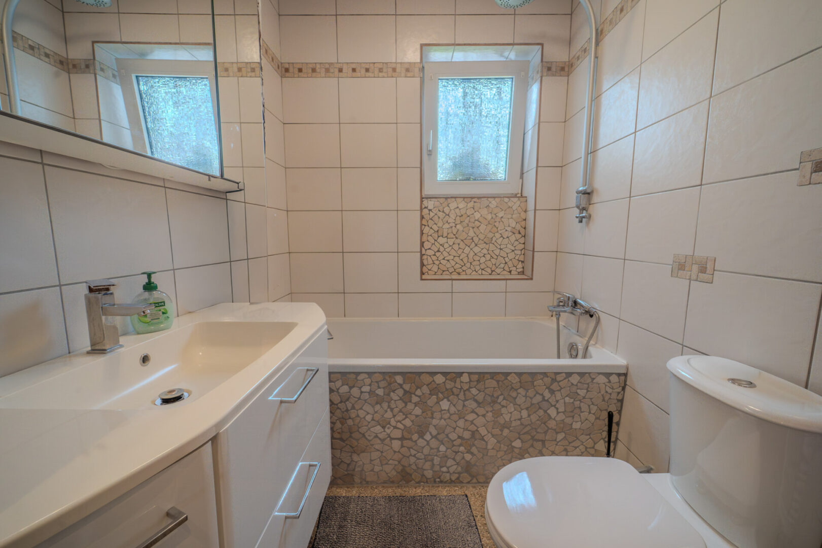 Badezimmer EG