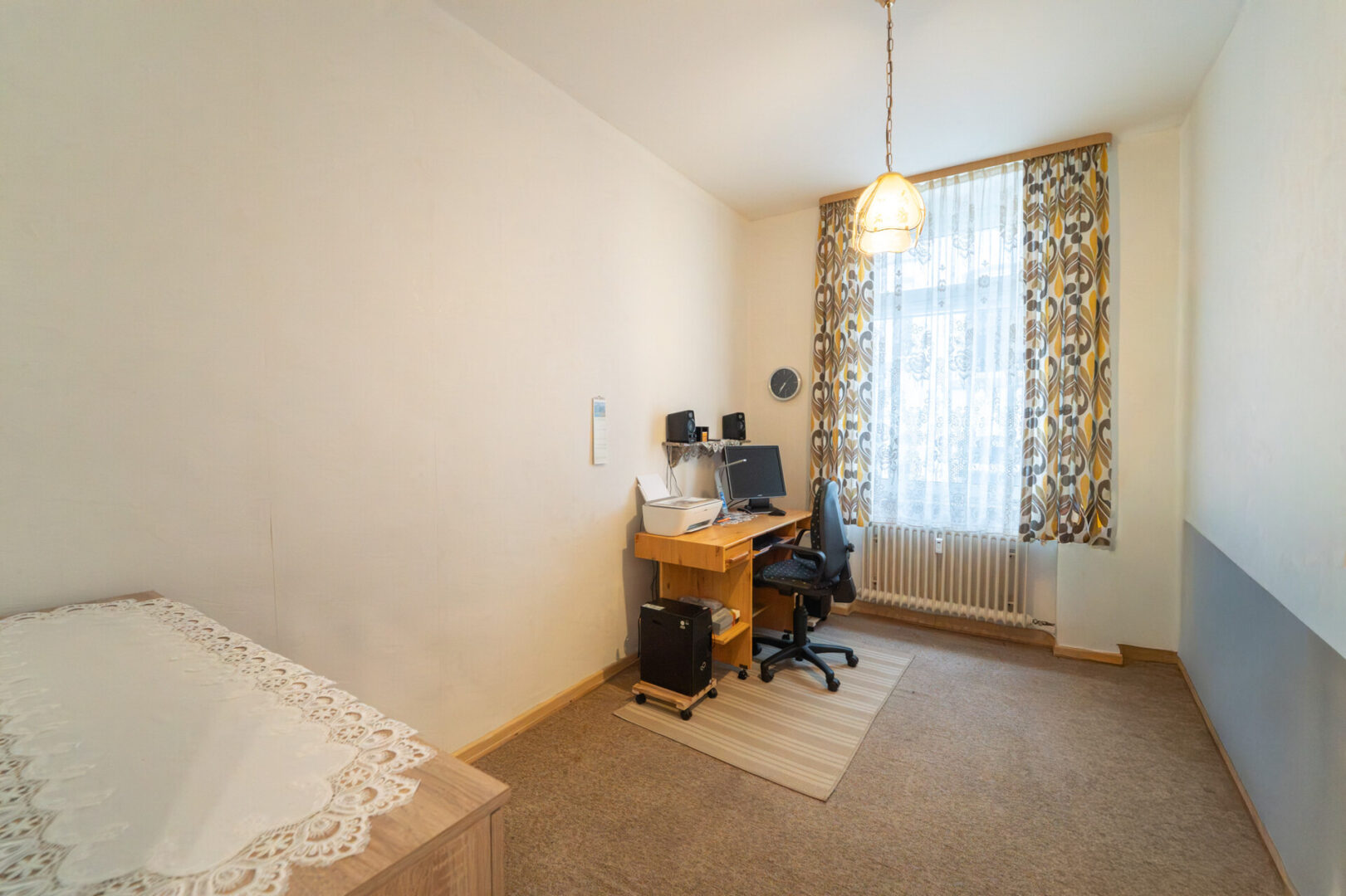 Büro / Schlafzimmer