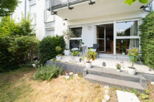 Terrasse und Garten