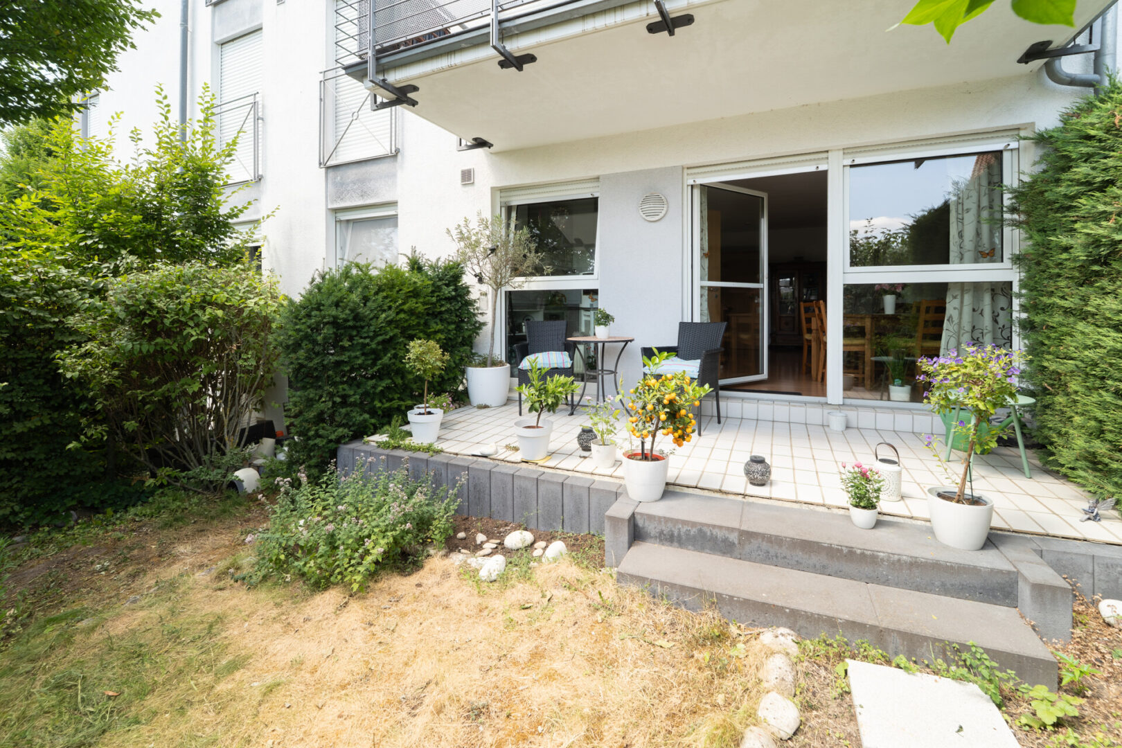 Terrasse und Garten