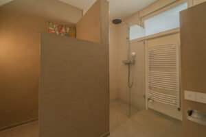 Badezimmer EG