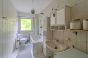 Badezimmer 1.OG