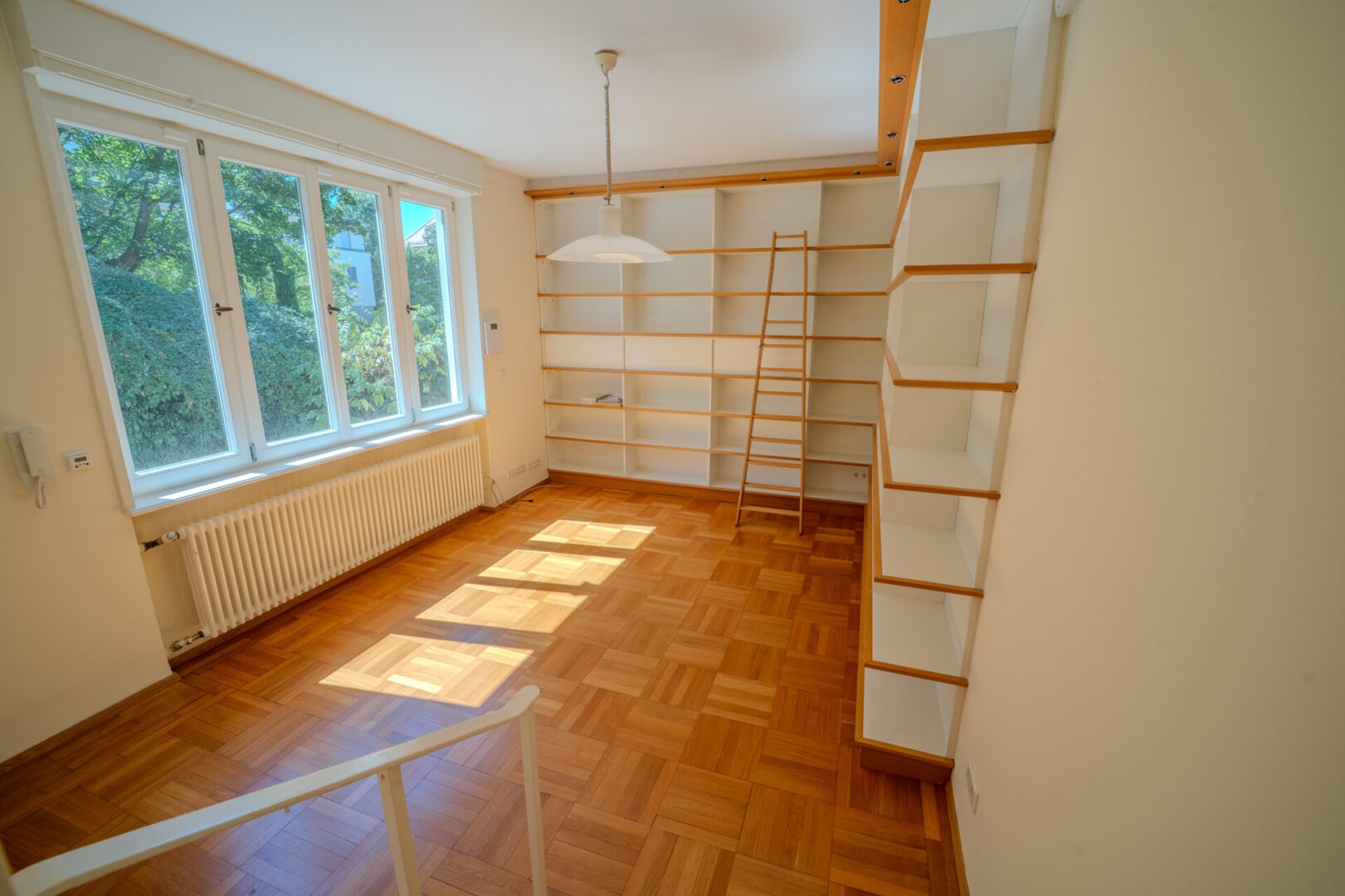 Schlafzimmer / Büro