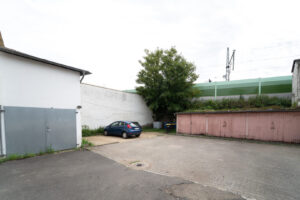Gargen und Außenstellplatz