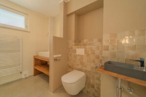 Badezimmer EG