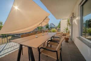 Balkon EG