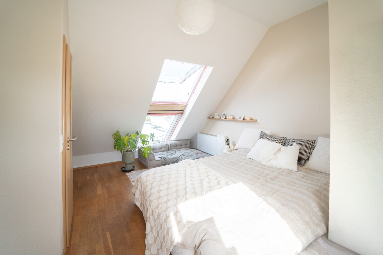 Schlafzimmer 3 DG