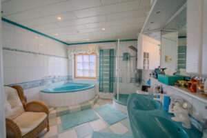 Badezimmer 1OG