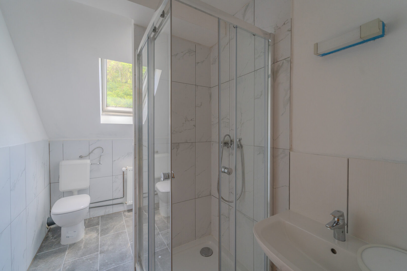Badezimmer 2.OG