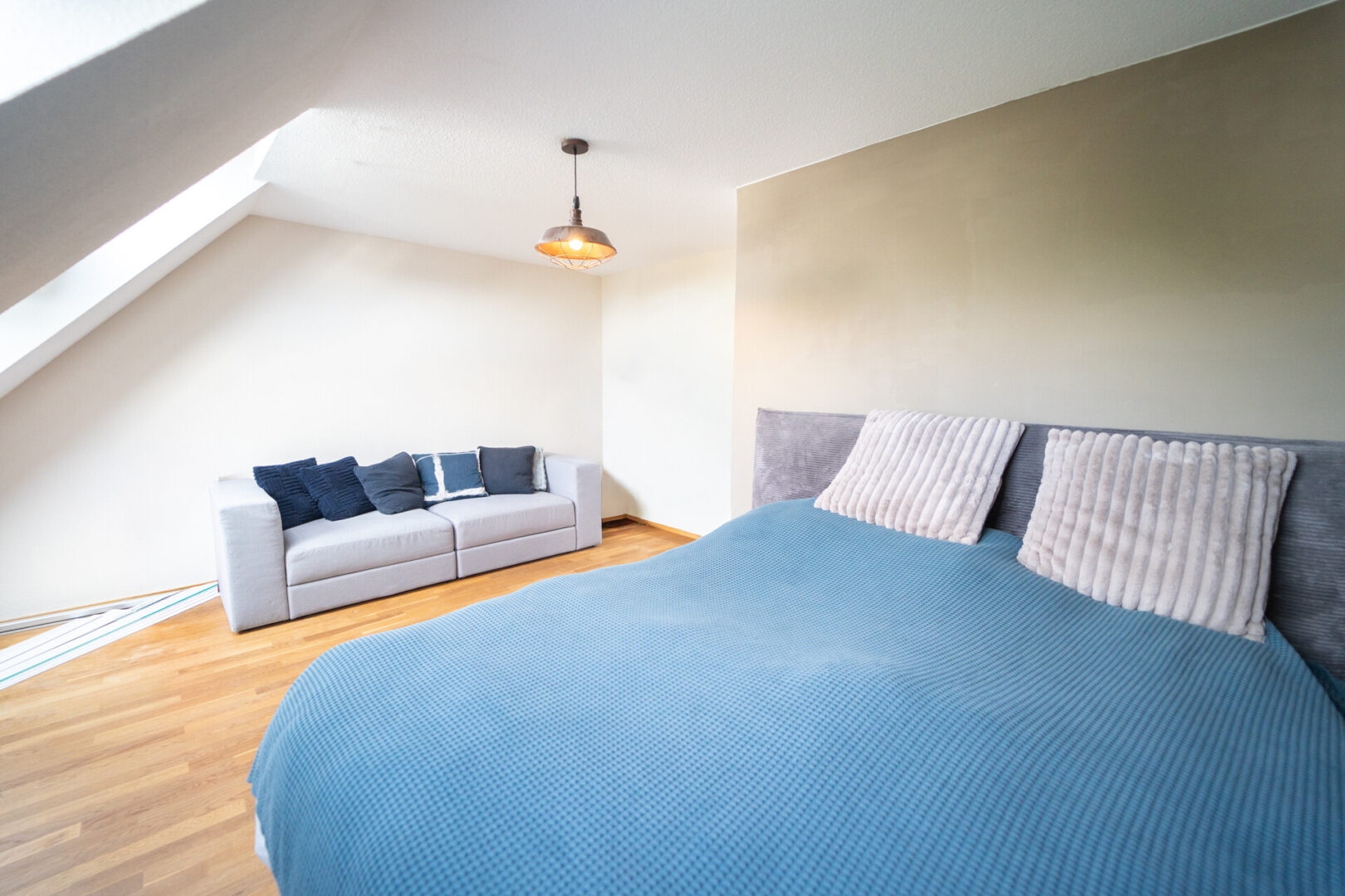 Schlafzimmer 1 OG