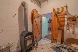 Kamin bei der Sauna UG