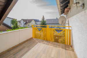 Balkon 1OG